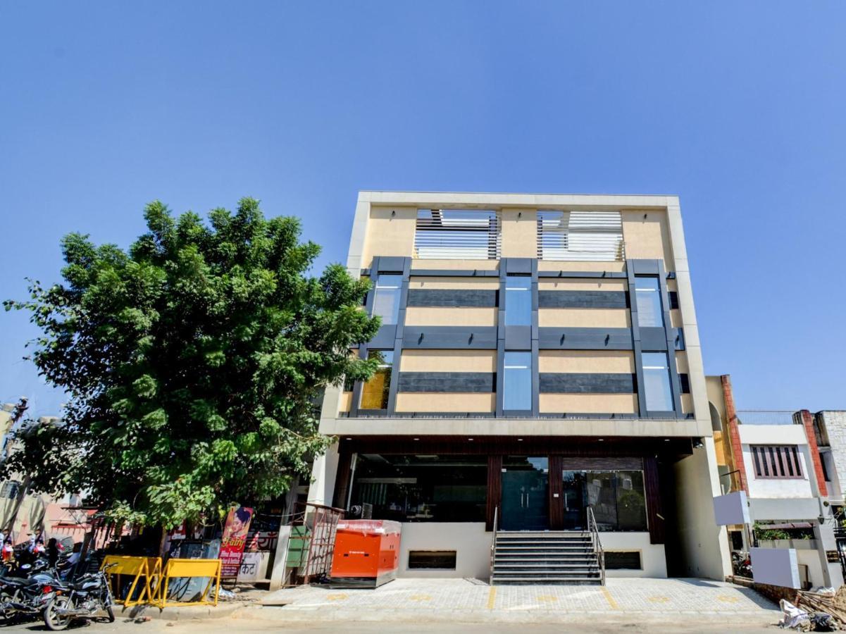 Oyo 70930 The Moon Āsansol Exterior foto